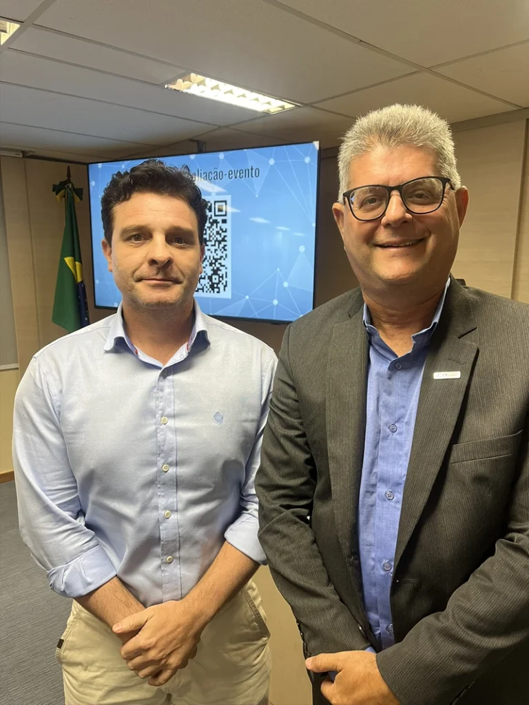 O advogado Juliano Regattieri e o Dr. Júlio César Castelo Branco (Presidente do INPI)