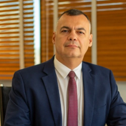 Felipe Martins Silvares Costa